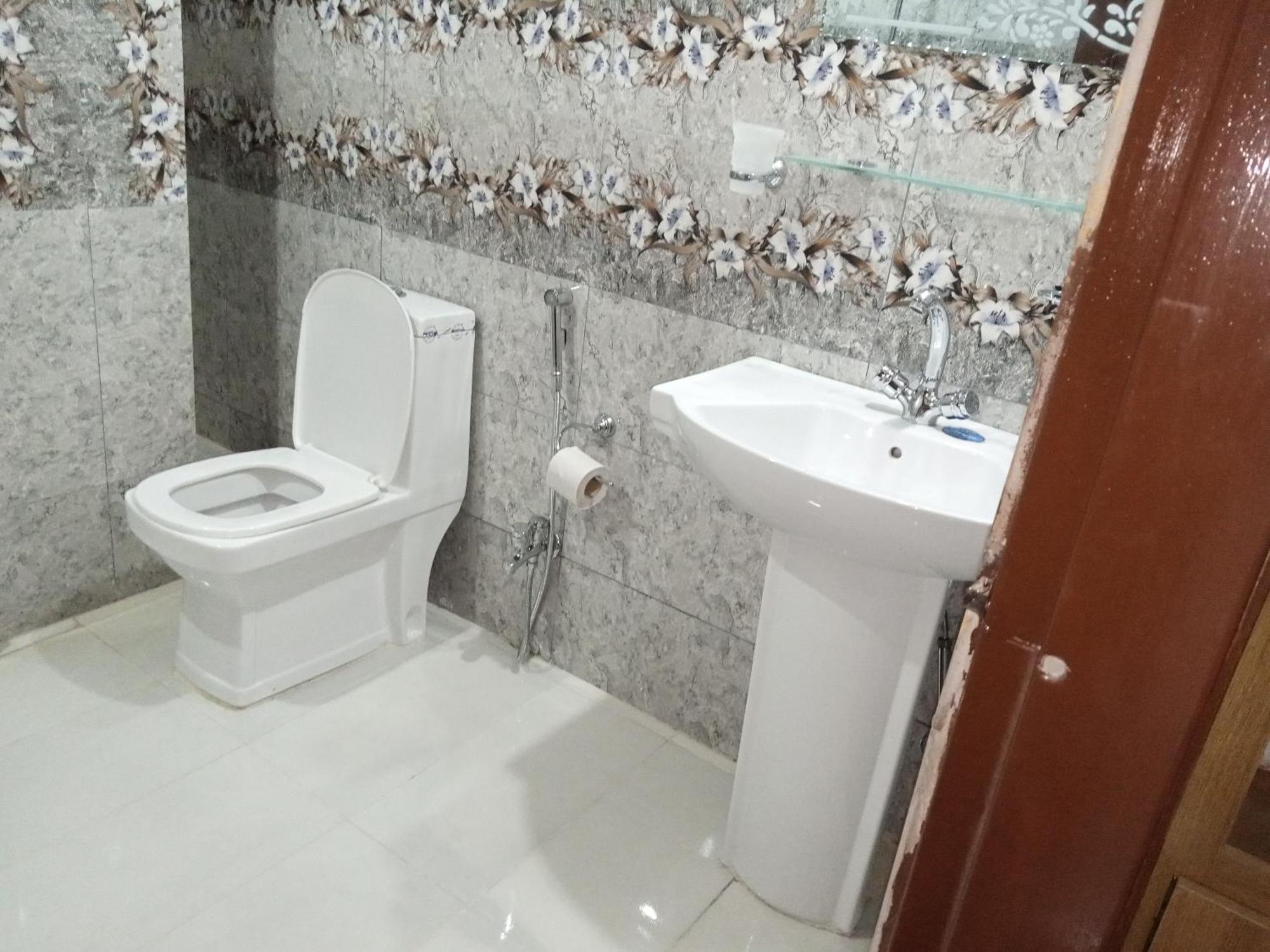 Hotel Al Markaz Исламабад Экстерьер фото